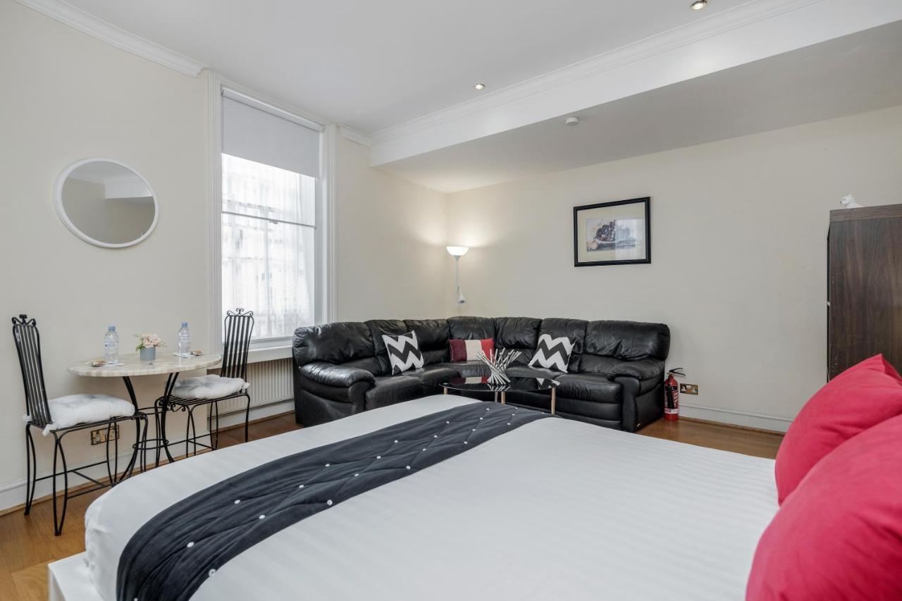 Oxford Street Homestay London Exterior photo