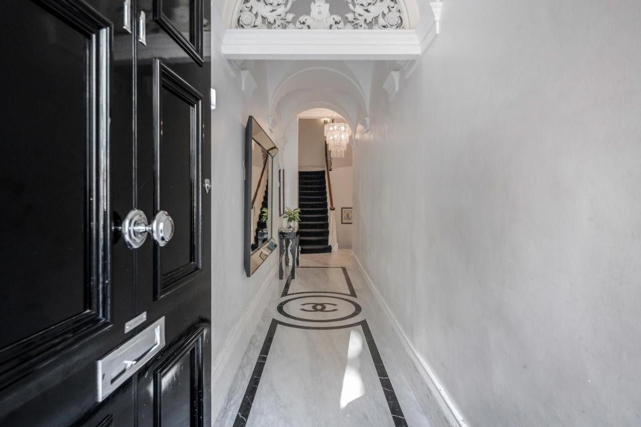 Oxford Street Homestay London Exterior photo